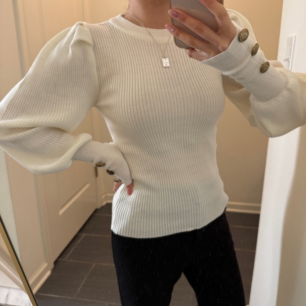 Ivory Gold Button Knit Top (Nearly New)